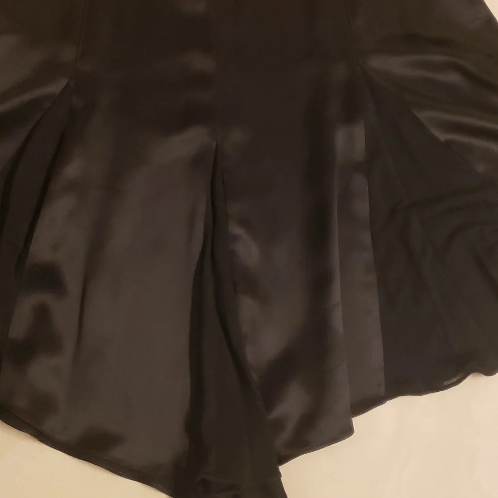 𝅺SEAN silk skirt size 4 NWOT - Picture 2 of 6